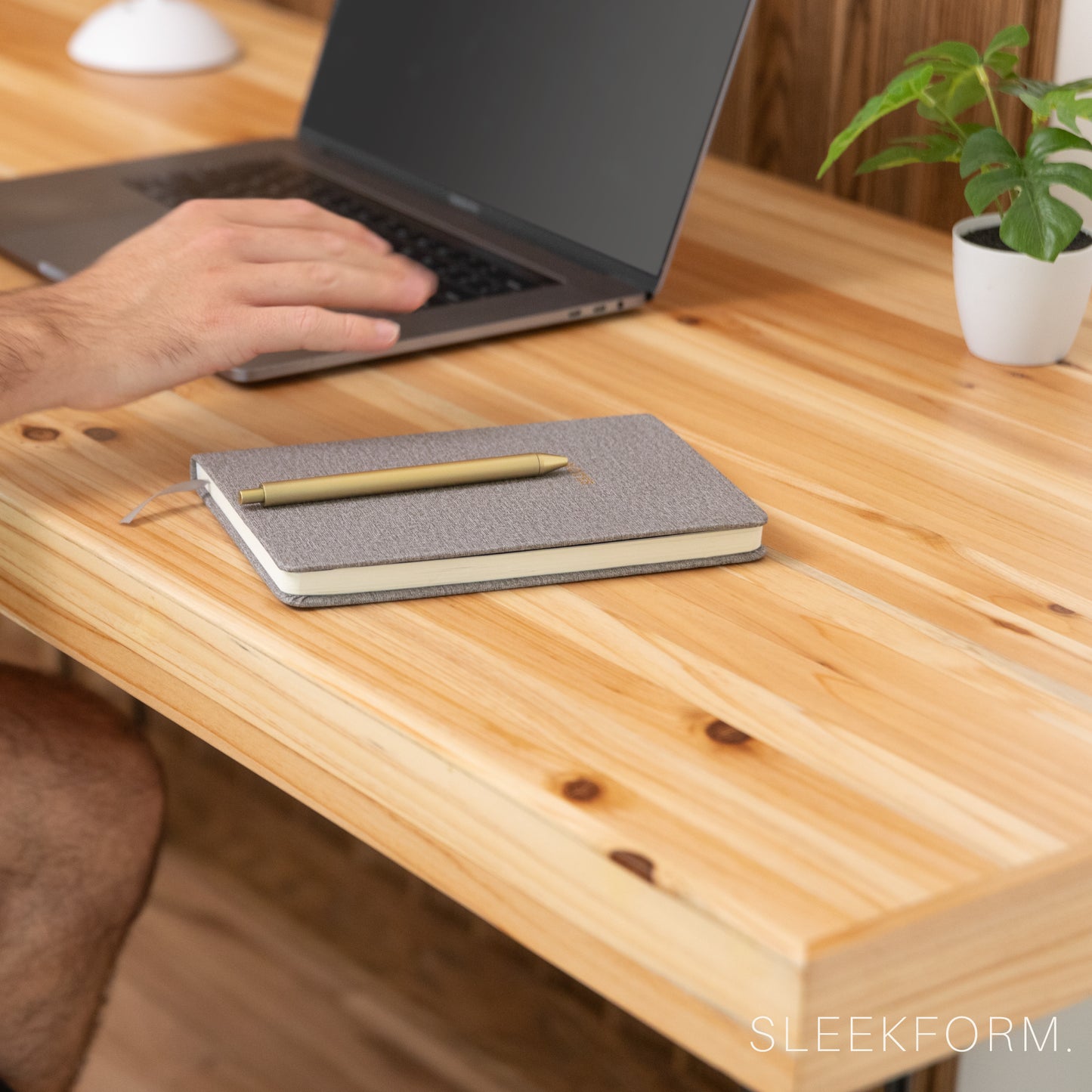 The Larger Portland Table (55"x25") - Sleekform Furniture