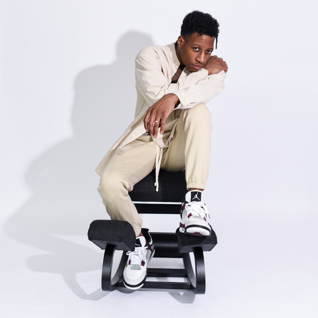 The Austin Kneeling Chair: Version Black. - Sleekform Furniture