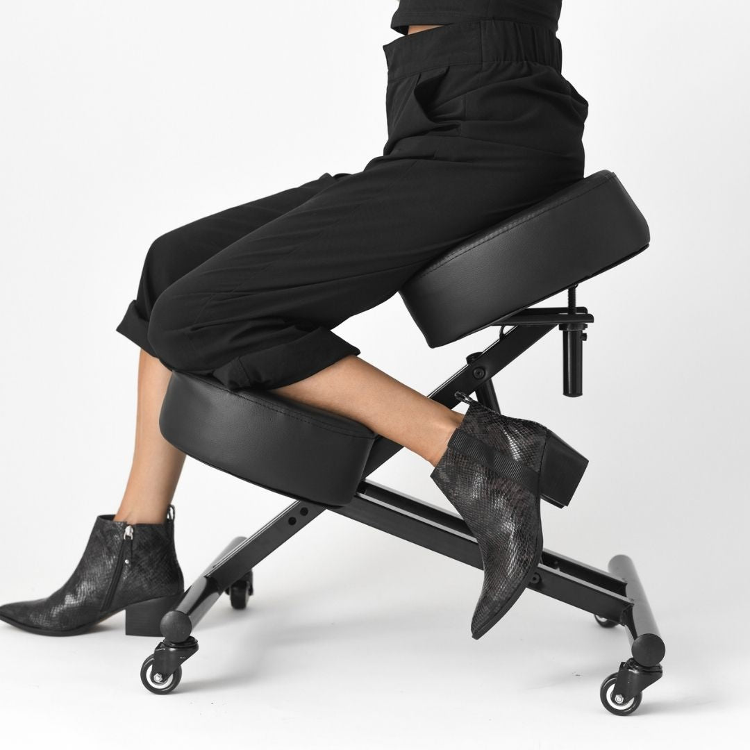 Does a Kneeling Chair Help Alleviate Sciatica? – Sleekform Furniture